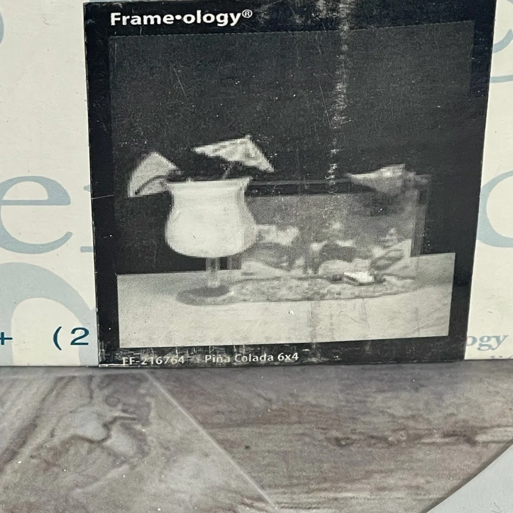 Frameology Piña Colada Photo Frame 6x4 Martini Cocktail Bar Decor Vintage